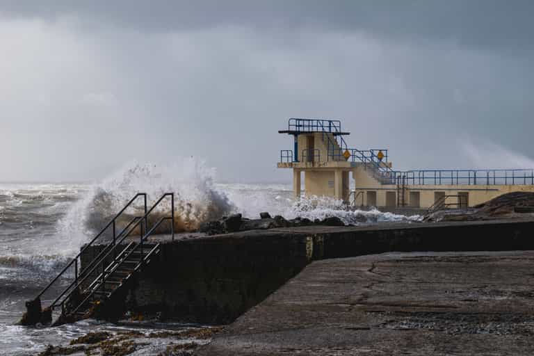‘Explosive storm’ to hit near Ireland after heatwave, Met Éireann warns