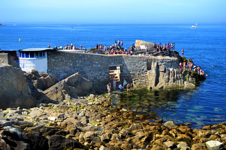 Get the factor 50 out, there’s a heatwave set to hit Ireland this week