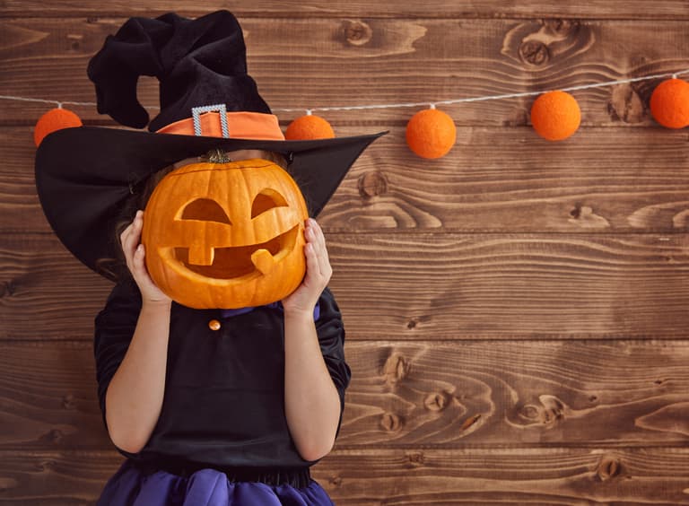 There’s a fab lineup of Halloween events happening in this Donegal pub