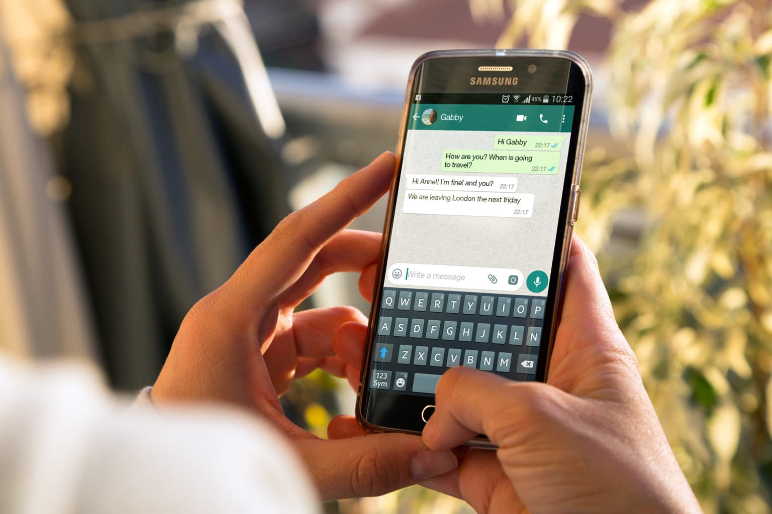 New whatsapp features will let you choose who can see you’re online