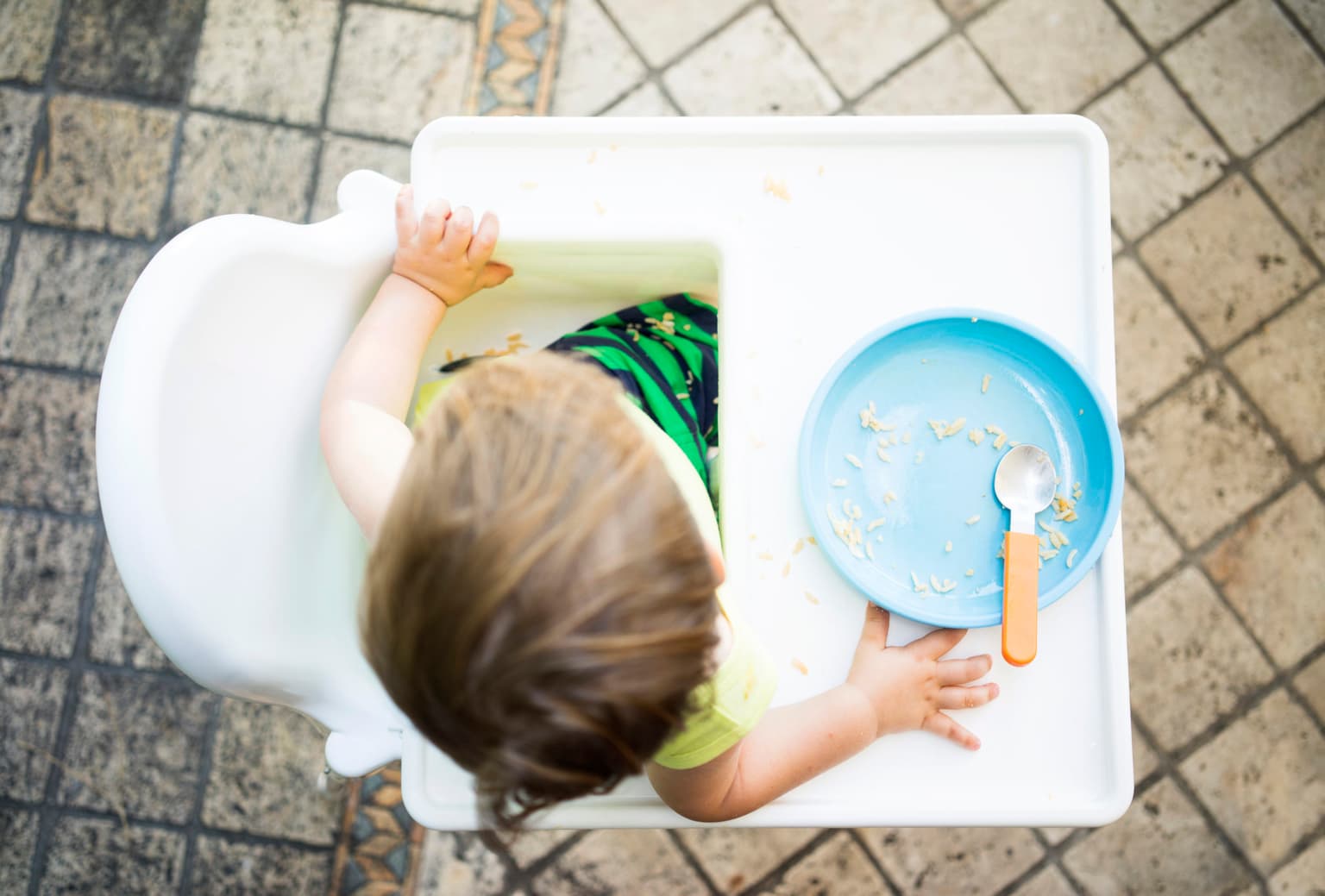 ‘It’s disgusting’ – Parents called out for leaving behind baby’s mess at restaurant