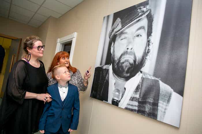 Brendan Grace Has Been Added To Shannon Airport’s Wall Of Fame Brendan Grace Has Been Added To Shannon Airport’s Wall Of Fame