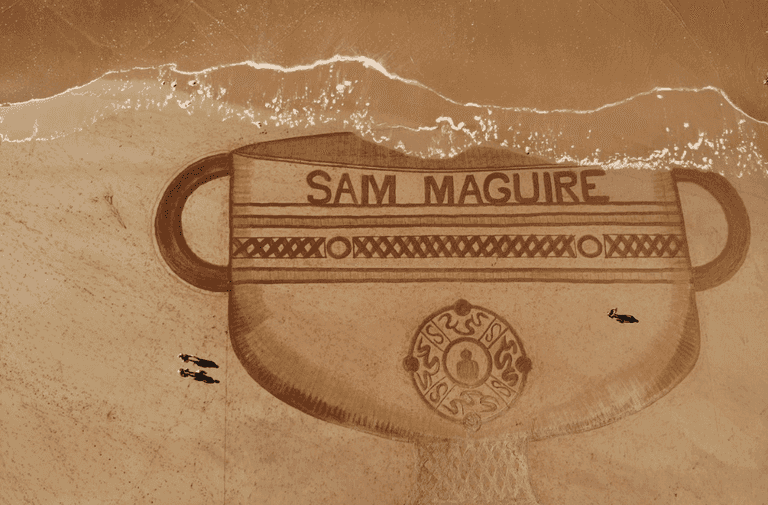 A Giant Sam Maguire Cup Was Drawn On A Beach In Kerry Ahead Of Today’s Final A Giant Sam Maguire Cup Was Drawn On A Beach In Kerry Ahead Of Today’s Final