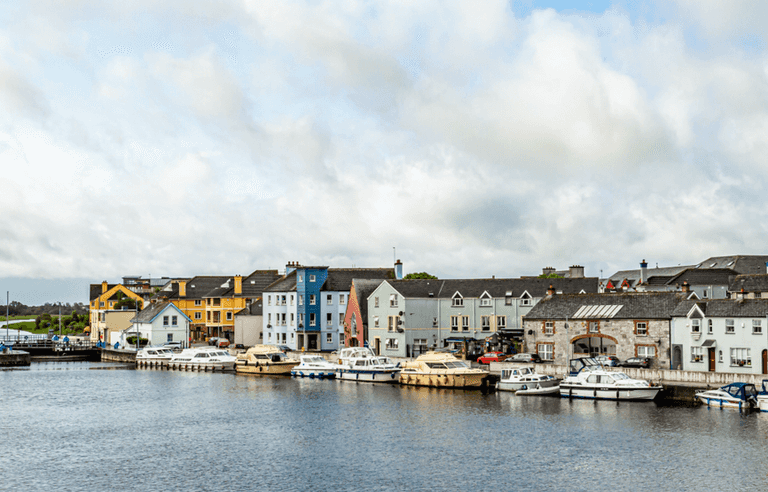 We Took A Boat Down The Shannon And It Was Class We Took A Boat Down The Shannon And It Was Class