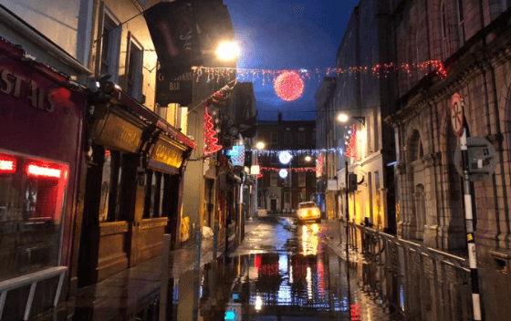 Cork café owner tweets relief at escaping storm surge and high tide danger Cork café owner tweets relief at escaping storm surge and high tide danger